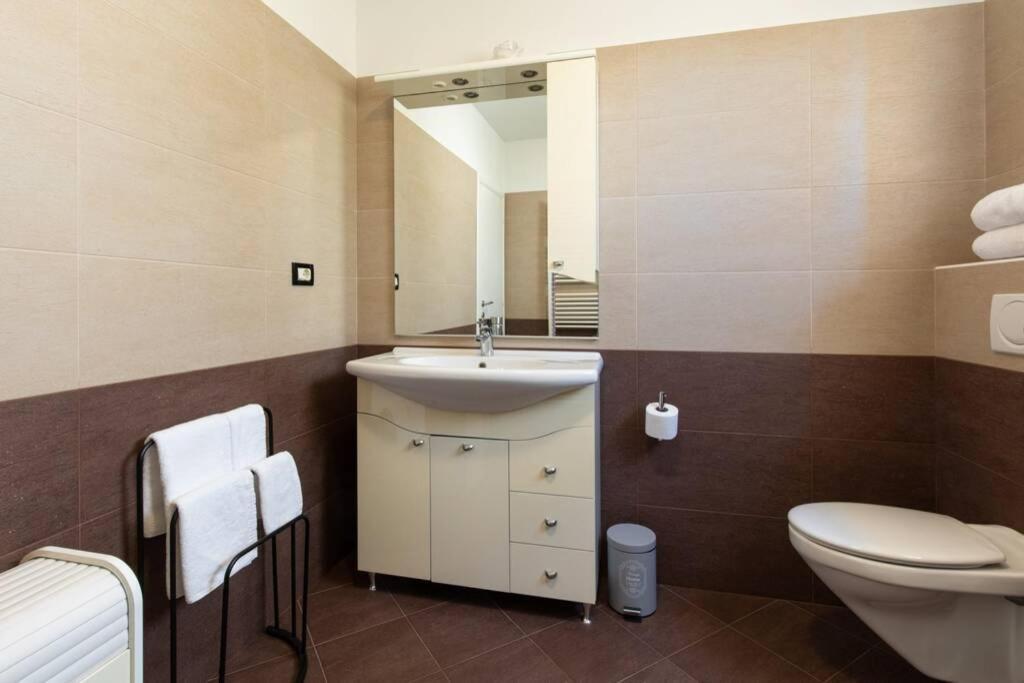 Apartment Natali Punat- Free Parking On Premises ภายนอก รูปภาพ